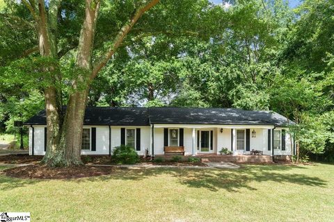 200 Galerie Drive sold home in Galerie Place, Easley, SC