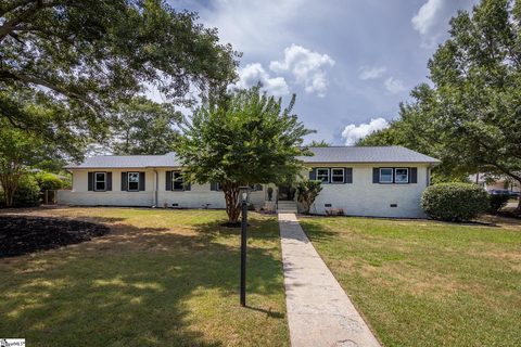 33 Oriole Street sold home in Wade Hampton Gardens, Greenville, SC
