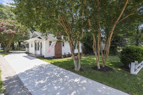 215 W Faris Road