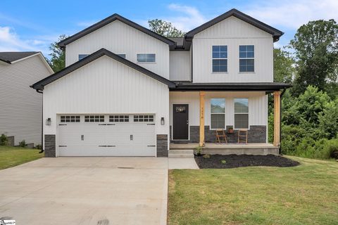 1178 Midway Hill Lane sold home in Woods At Pine Ridge, Duncan, SC