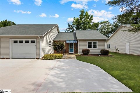 8 Creekdale Court