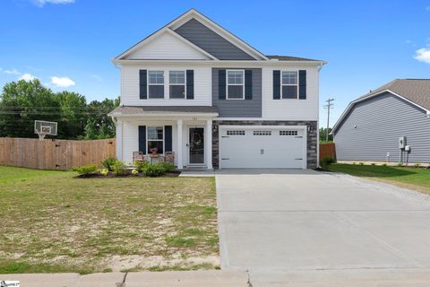 101 Bruinen Drive