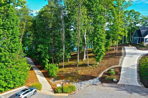 Previously sold for $520,000