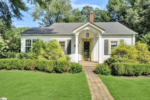 122 Parkwood Drive
