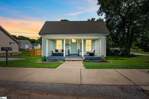109 1St Street sold home in Woodside Mill, Fountain Inn, SC