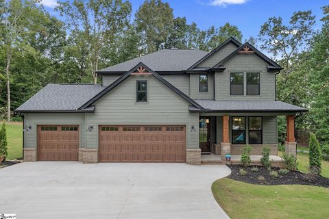 Previously sold for $620,000
