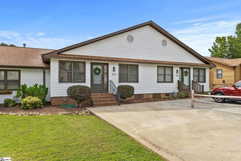 106 C Sunningdale Court