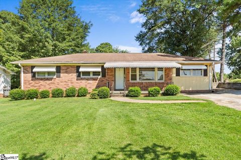 409 Jacobs Road sold home in Pine Hill Village, Greenville, SC