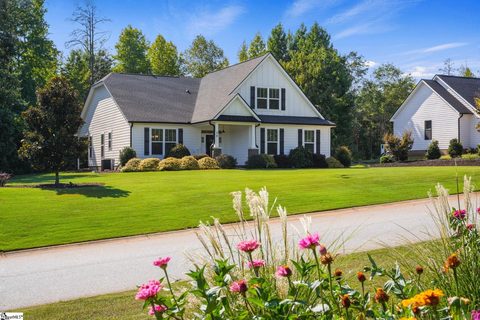 38 Ione Circle