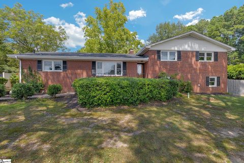 402 Bishop Drive sold home in Bishop Heights, Mauldin, SC