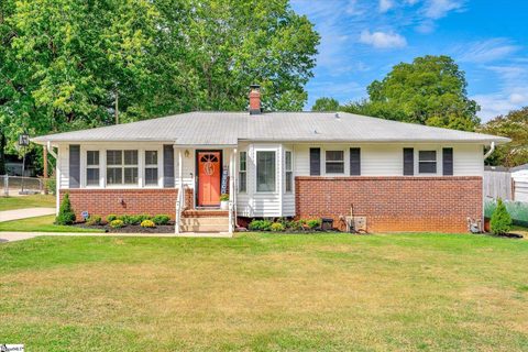 213 Courtney Circle sold home in Casa Loma, Greenville, SC