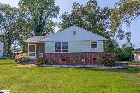 25 Bent Twig Drive sold home in Biltmore Estate, Greenville, SC