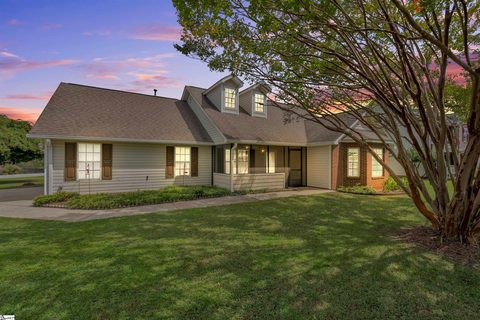 8 Kingfisher Drive sold home in River Ridge, Simpsonville, SC