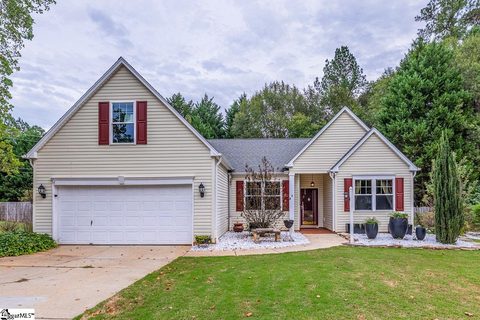 8 Chablis Court sold home in Vineyard At Planters Row, Mauldin, SC