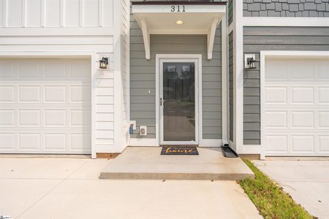 327 Lion Heart Lane sold home in East Fairview Townhomes, Greer, SC
