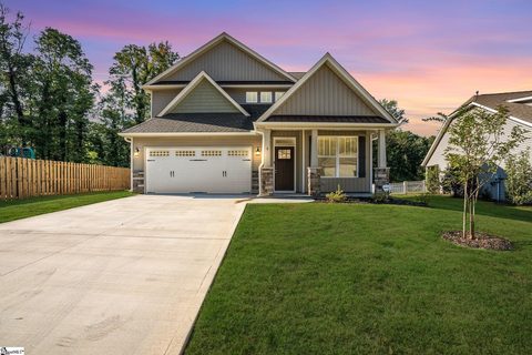 5 Karkinnen Court