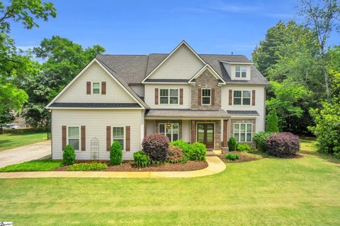 8 Wood Leaf Trail sold home in The Reserve At Green Valley, Travelers Rest, SC