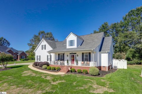 1 Pembark Lane sold home in Pemberton Place, Simpsonville, SC
