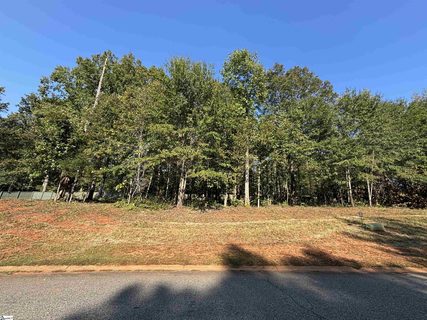 3027 English Cottage Way active home in Cottages At Turtle Creek, Boiling Springs, SC