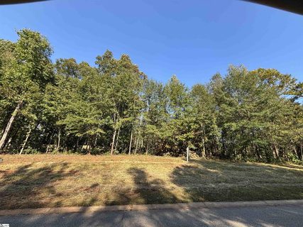 3031 English Cottage Way active home in Cottages At Turtle Creek, Boiling Springs, SC