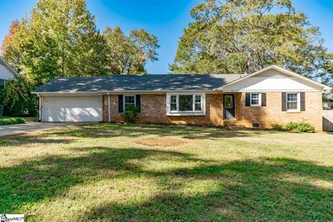 205 Drewry Road sold home in Avondale Forest, Taylors, SC