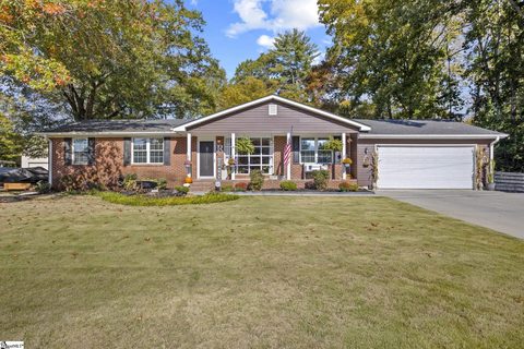 4 Fairbrook Lane sold home in Fenwick Heights, Greenville, SC