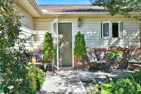 308 Lakeside Terrace
