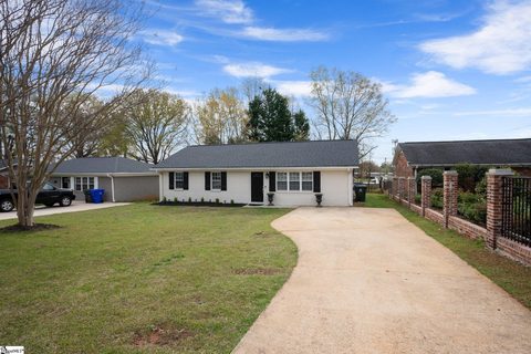 4 Bradley Boulevard sold home in University Park, Greenville, SC