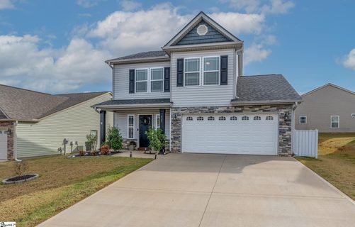 625 Parkway Village Road sold home in North Village, Boiling Springs, SC