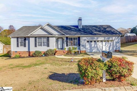 206 Foxfire Drive sold home in Foxwood, Simpsonville, SC