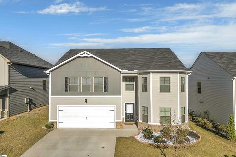 906 Equine Drive sold home in Martingale Meadows, Roebuck, SC