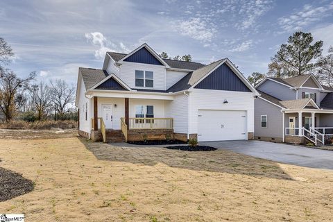 200 Hawthorne Drive sold home in Greenbrier, Simpsonville, SC