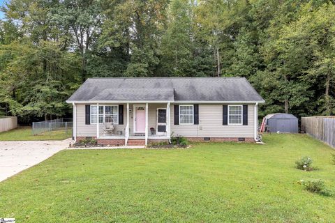 210 Old Timber Road sold home in Timberwood Acre, Woodruff, SC
