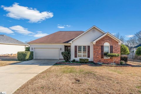4 Fortson Way sold home in Eagle Watch, Fountain Inn, SC