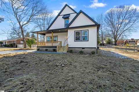 1 Galax Drive sold home in Richmond Hills, Greenville, SC