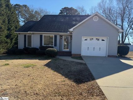124 Northfield Lane sold home in Lennox Lake, Simpsonville, SC