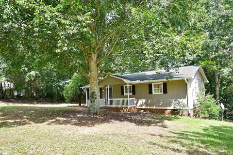 126 Cannon Circle
