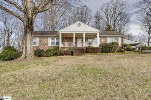 136 Brookhaven Circle sold home in Tanglewood, Seneca, SC