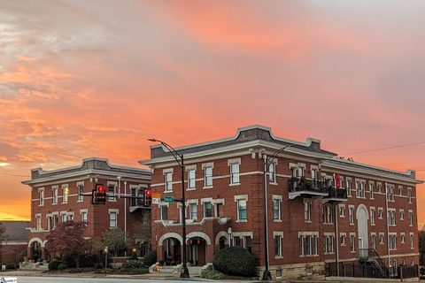 400 E Washington Street Unit 3 sold home in Davenport Condo, Greenville, SC