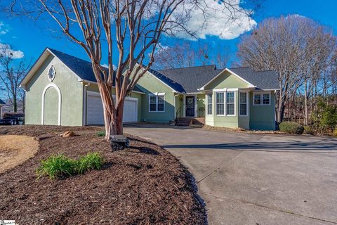 432 Thorn Meadow Lane sold home in Farm Lake, Boiling Springs, SC