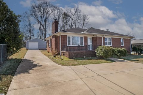15 Cole Road sold home in Camilla Park, Greenville, SC