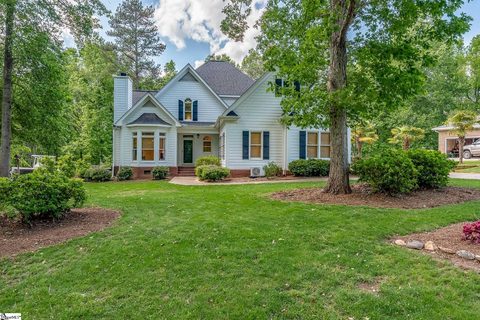 207 Country Club Drive sold home in Country Club Place, Laurens, SC
