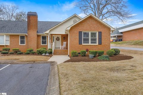 123 Fairoaks Drive sold townhome in Pelham Oaks, Greenville, SC
