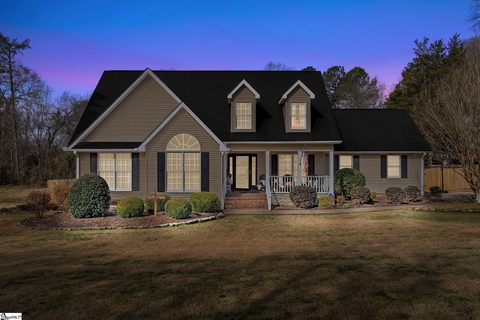 200 Camperdown Court sold home in Belmont Plantation, Easley, SC