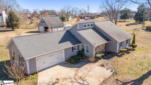 136 Chestnut Lake Drive sold home in Chestnut Lake, Spartanburg, SC
