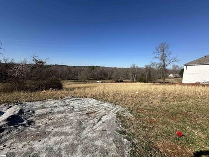 117 Horseshoe Bend Road sold home in The Meadows, Easley, SC