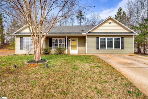 111 Manhattan Boulevard sold home in Caroline Court, Piedmont, SC