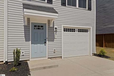 220 Maple Forge Trail