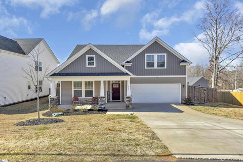 206 Iris Drive sold home in Livingston Park, Easley, SC