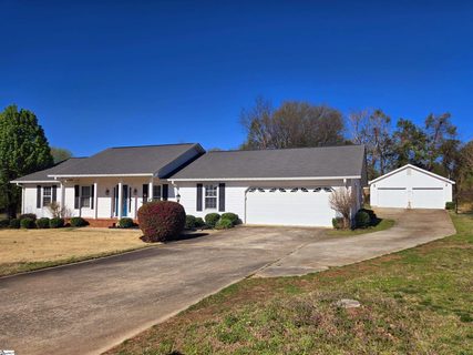 123 Amberwood Lane sold home in Adams Mill Estates, Mauldin, SC